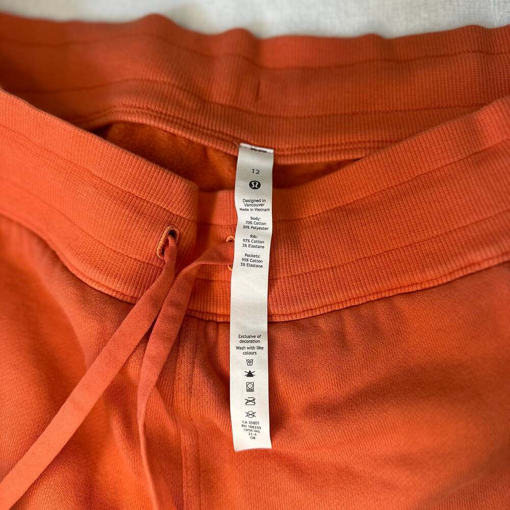 Lululemon Women’s size 12 Scuba High-Rise Jogger Warm Coral athletica